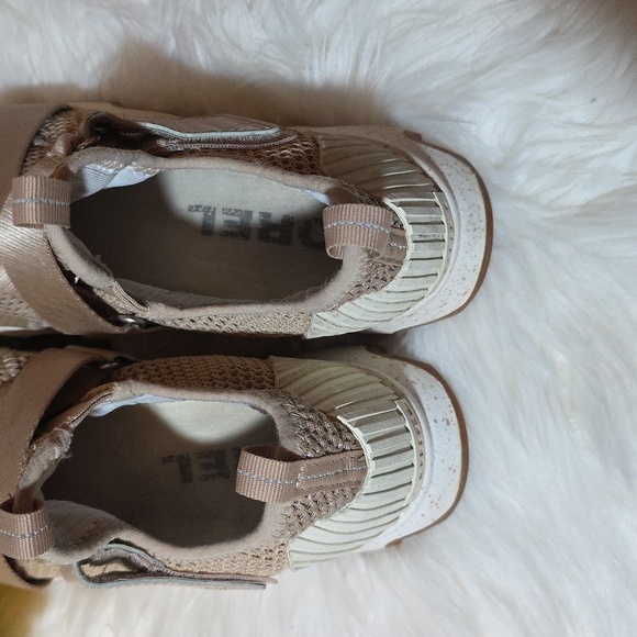 SOREL Kinetic Athletic Shoes - Picture 5 of 9